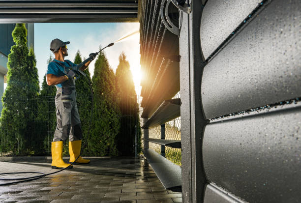 Best Garage Pressure Washing  in Mechanicstown, NY